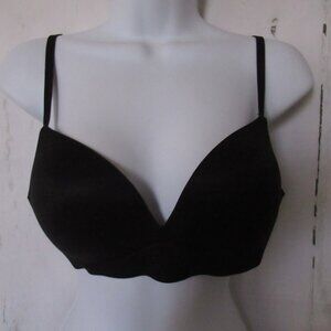 Victorias Secret Incredible Bra Bralette 36B Black No Wire Wire Free Padded